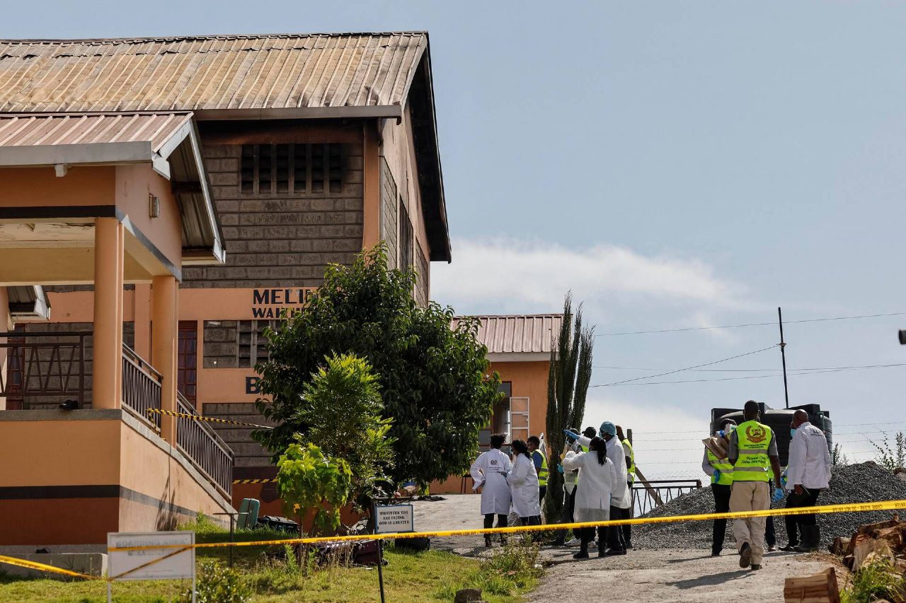 Kenya, incendio nel collegio femminile di Gilgil causa 16 morti: arrestate otto studentesse Kenya, incendio nel collegio femminile di Gilgil causa 16 morti: arrestate otto studentesse