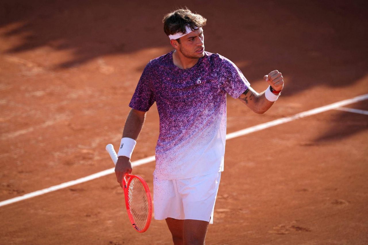 Roland Garros 2026, Cobolli sfida Svajda negli ottavi oggi sul Philippe-Chatrier