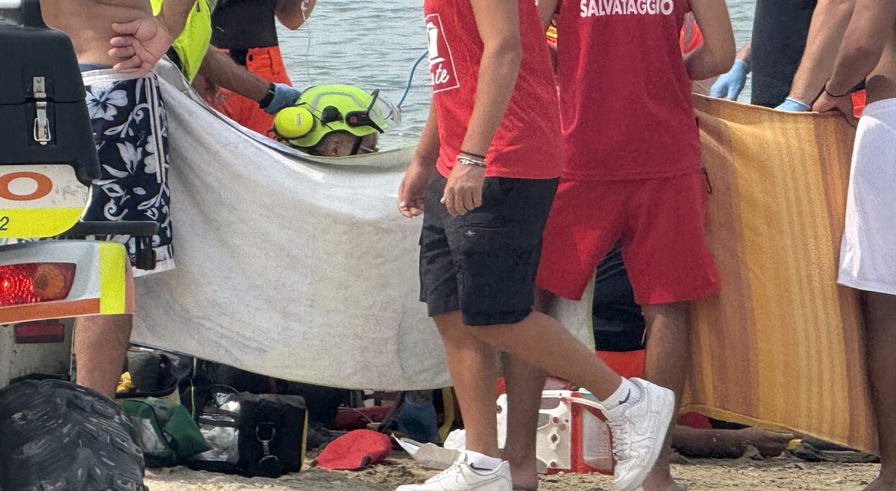Malore sulla spiaggia di Jesolo, donna di 75 anni muore davanti alla sorella