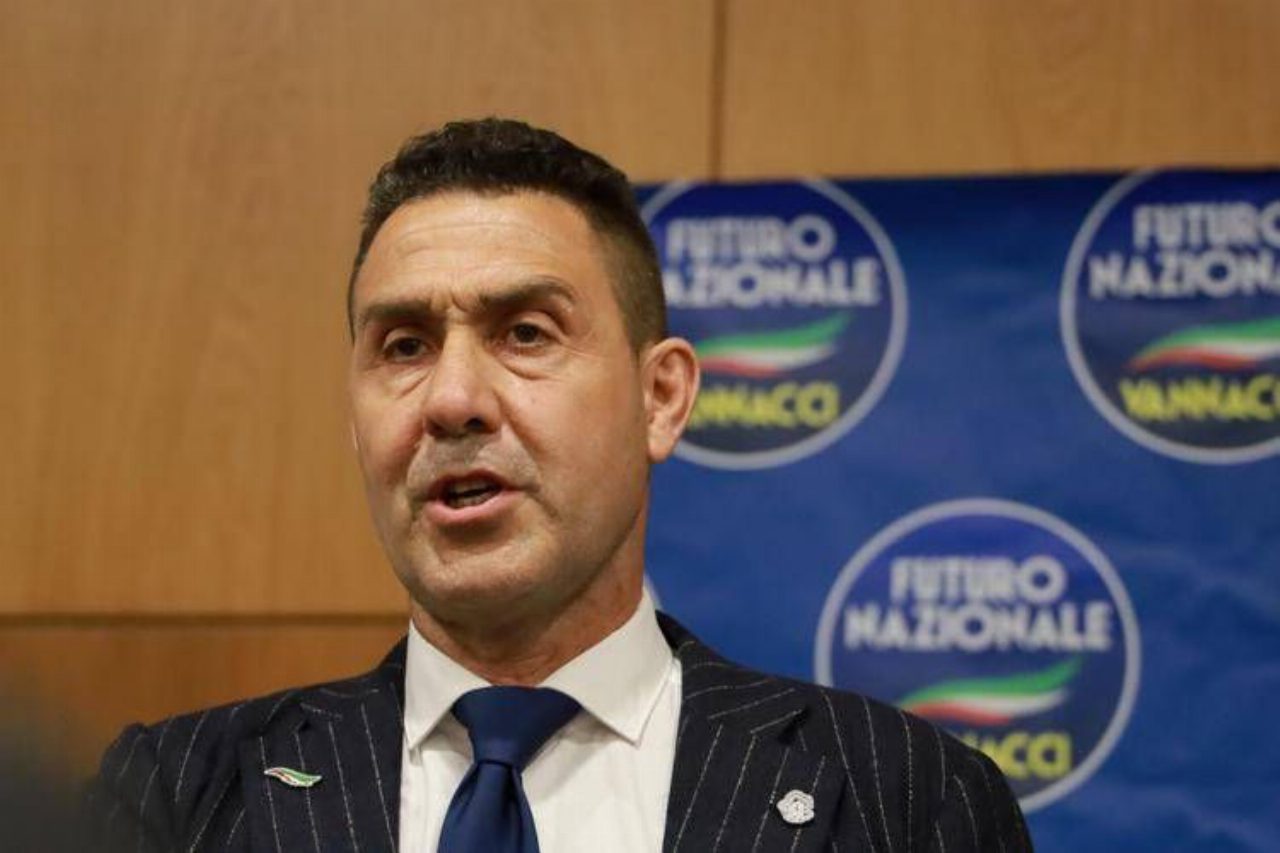 Vannacci difende Pozzolo, il deputato resta in Futuro Nazionale nonostante il caso alcol test