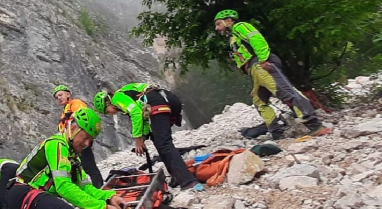 Monte Pasubio, due giovani alpinisti morti dopo un volo di 100 metri