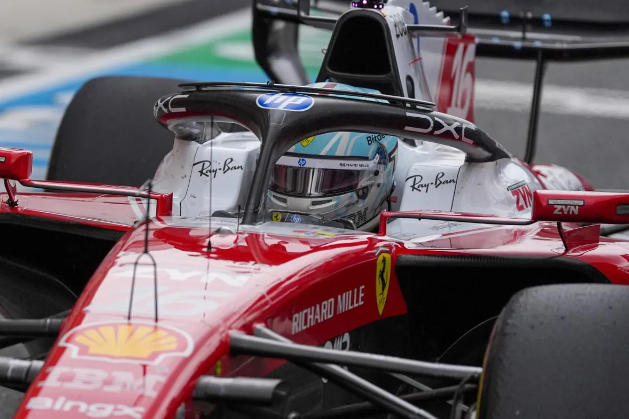 Charles Leclerc contro il muretto Ferrari, tensione nel GP di Barcellona durante la gara
