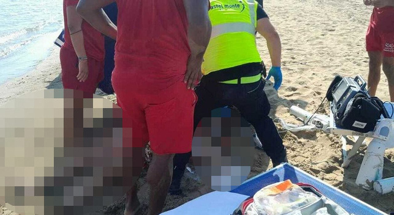 Malore in mare a Licata, muore una bambina di 7 anni durante il trasferimento in ospedale