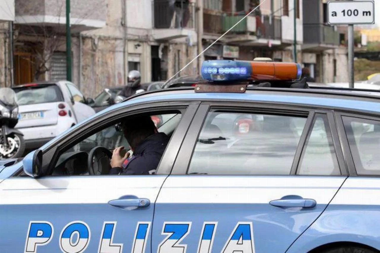 Denunce online della Polizia di Stato, come funziona il nuovo portale per cittadini Denunce online della Polizia di Stato, come funziona il nuovo portale per cittadini