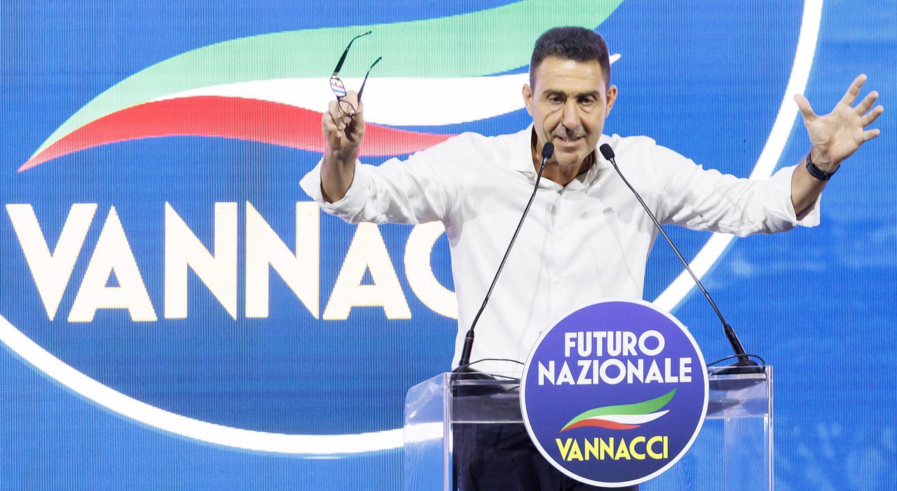 Roberto Vannacci cresce nei sondaggi, il centrodestra valuta rischi e alleanze