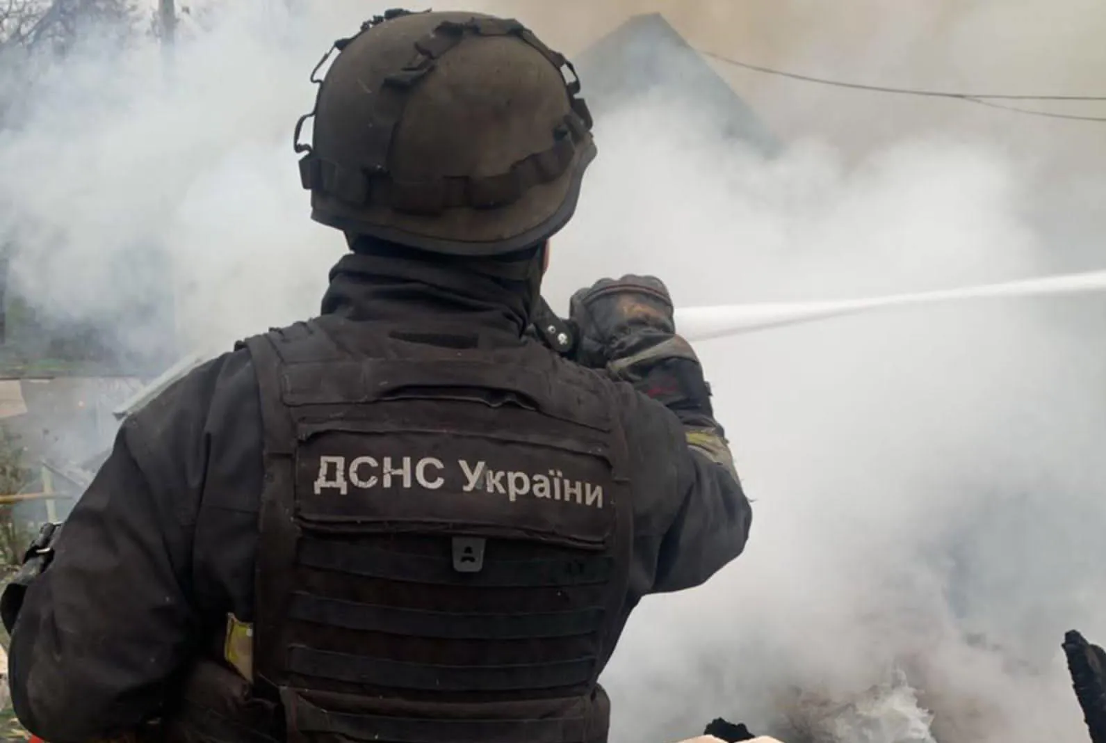 Kharkiv sotto attacco, sei feriti e decine di case danneggiate mentre Lavrov accusa l