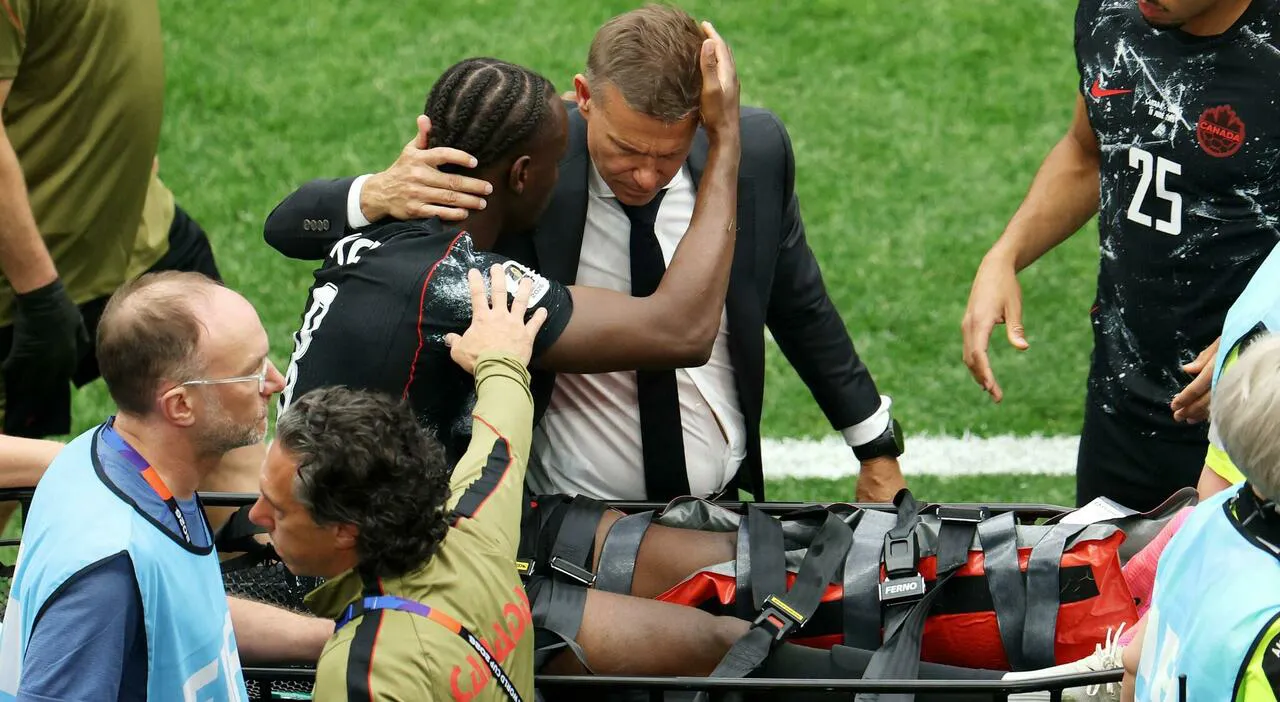 Ismael Koné, grave frattura alla gamba durante Canada-Qatar: stop lungo e rientro nel 2027
