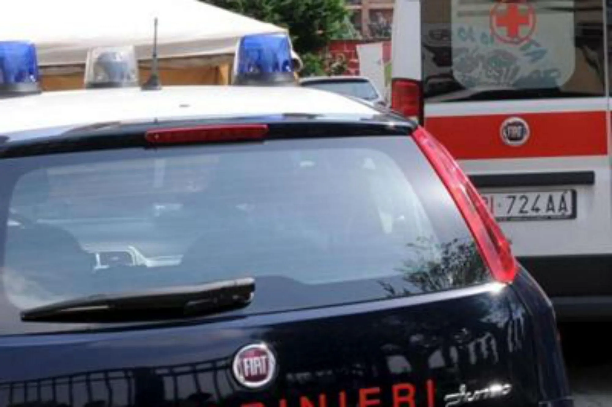 Pietrasanta, morto un 17enne nello scontro tra scooter e auto a Focette