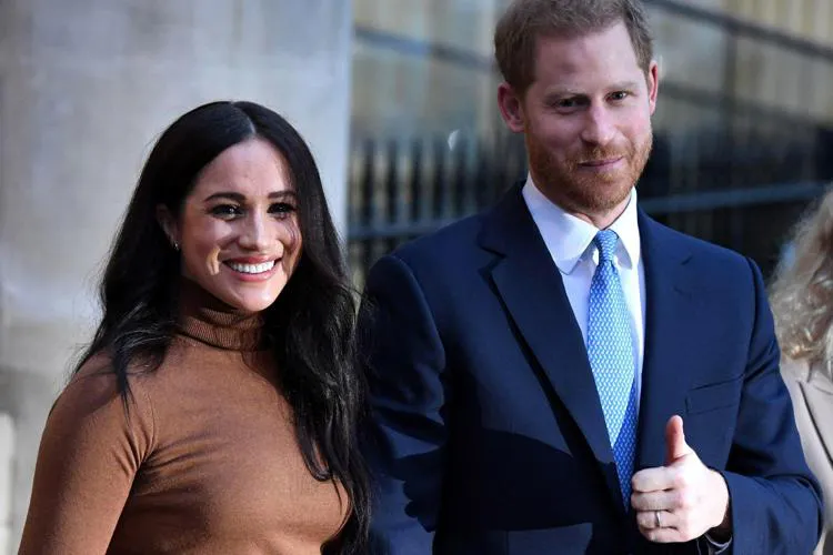 Harry e Meghan tornano nel Regno Unito, offerta una residenza reale per la visita con i figli