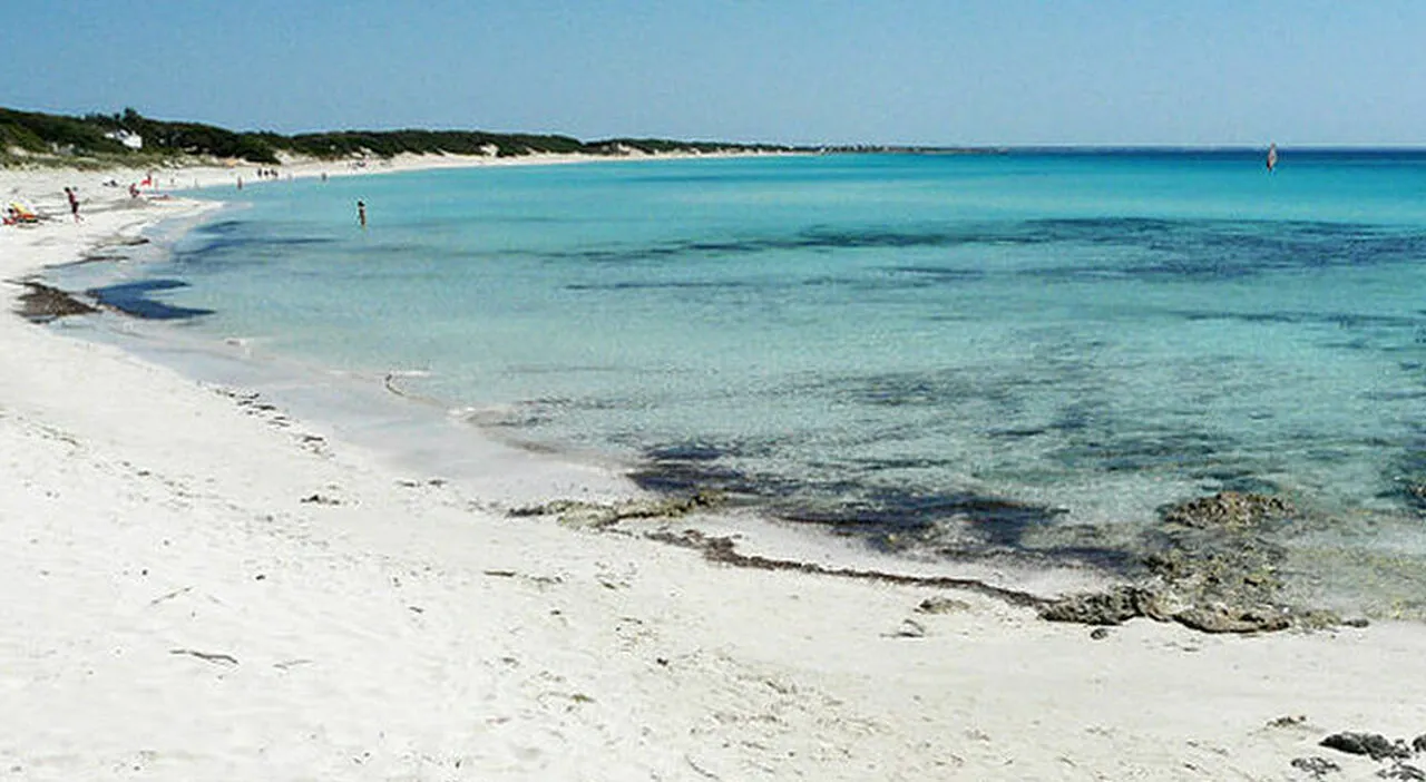 Vacanze in Salento, una settimana in tenda costa 238mila euro durante Ferragosto 2026