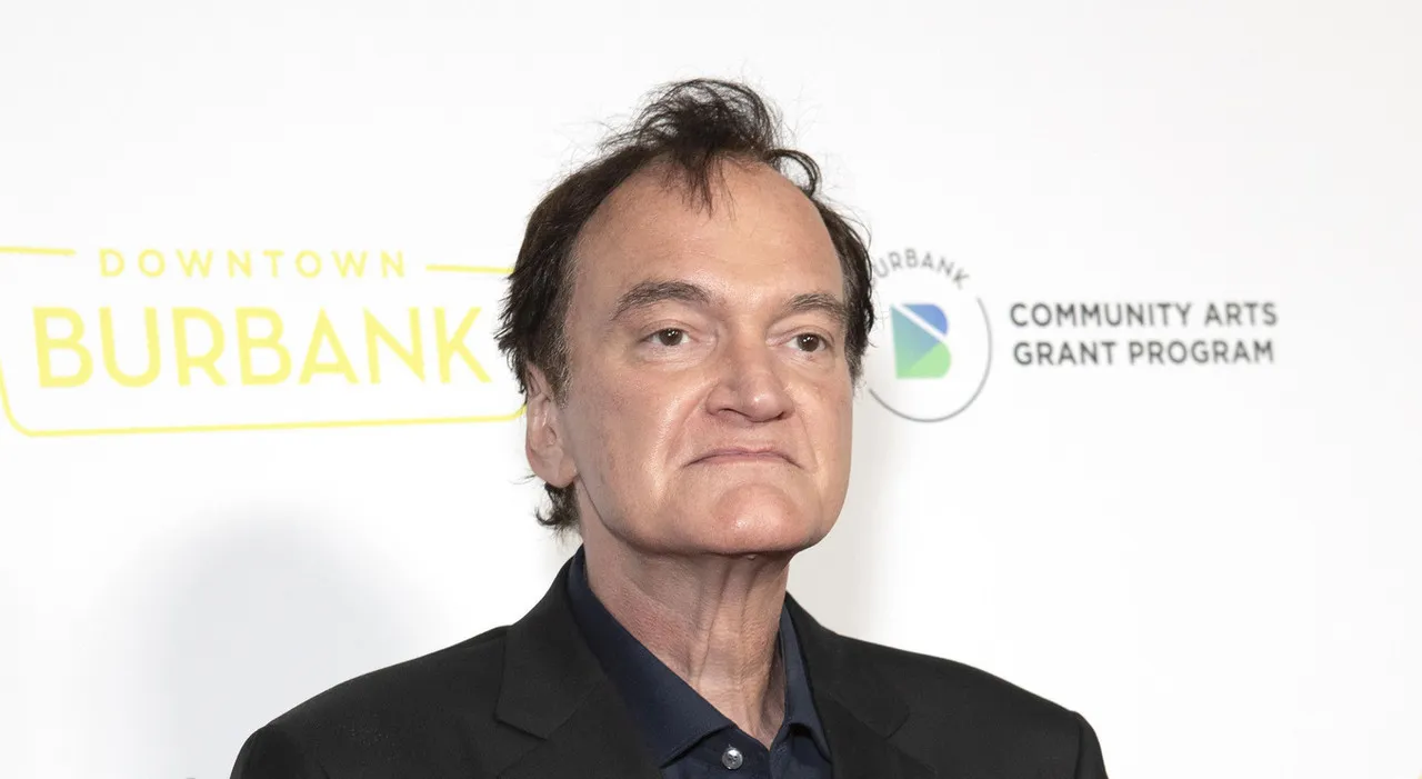 Quentin Tarantino torna a recitare, sul set con Kylie Minogue nel nuovo film di Jamie Adams
