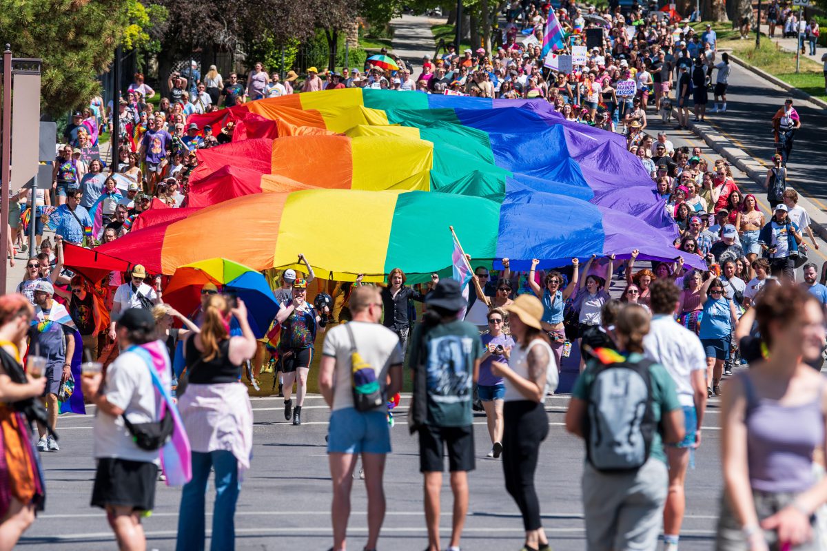 Mondiali 2026, Iran-Egitto a Seattle con bandiere arcobaleno sugli spalti nonostante le proteste