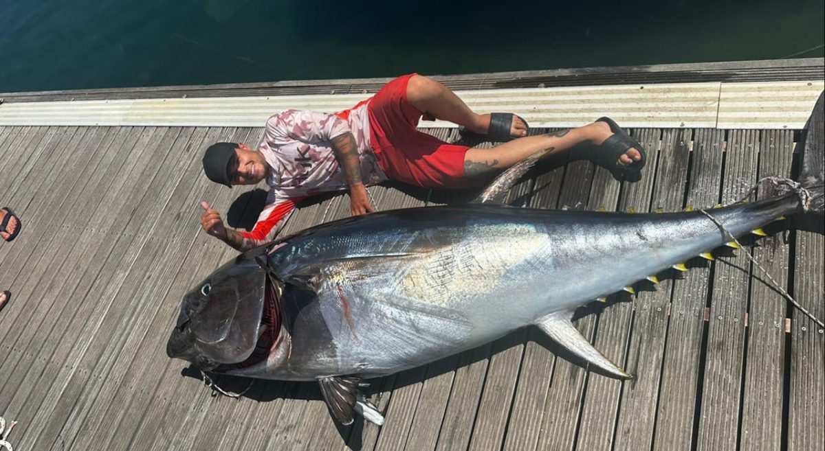 Tonno rosso da 168 chili nel Golfo di Arbatax, la pesca record di Federico Doneddu
