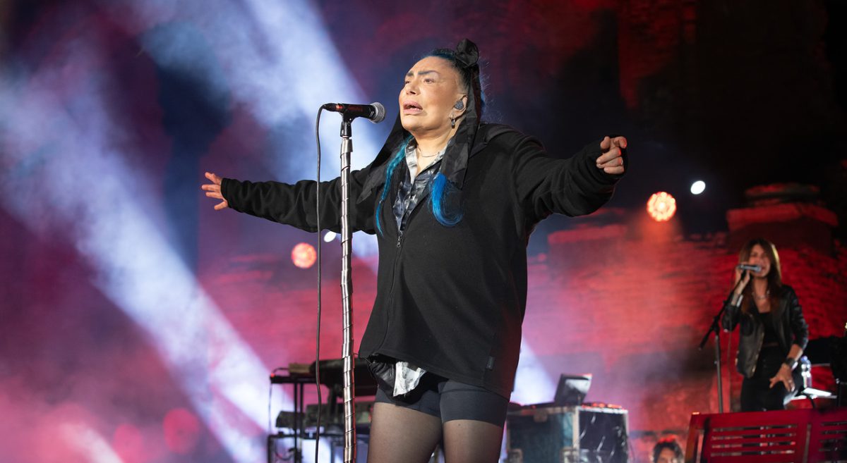 Loredana Bertè annulla il concerto di Bergamo, il caldo estremo ferma la tappa del tour estivo
