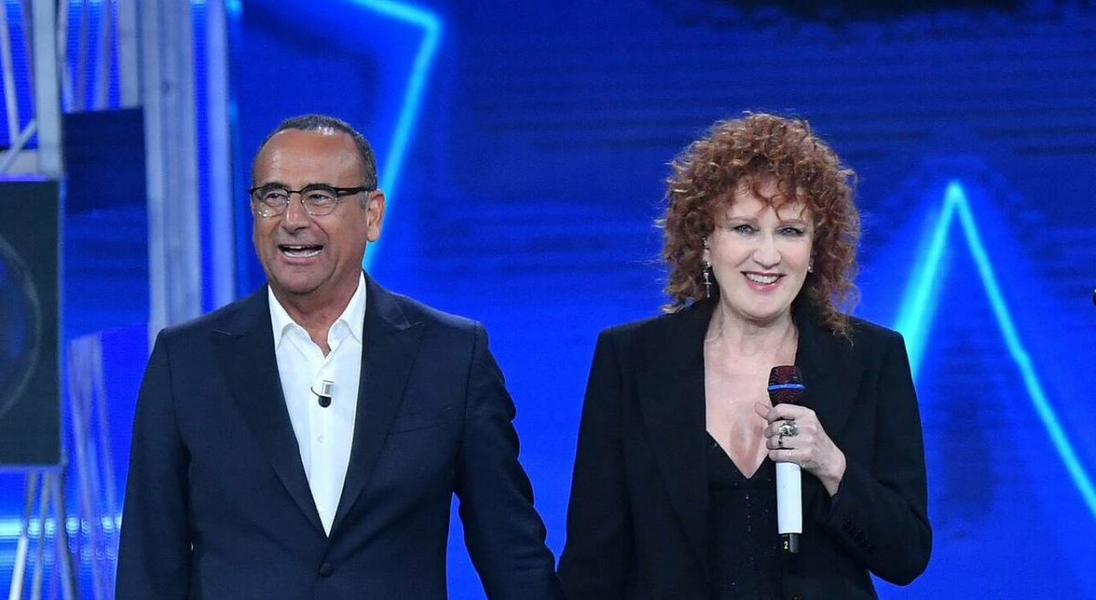 Carlo Conti con Fiorella Mannoia, Una Nessuna Centomila torna su Rai 1 Carlo Conti con Fiorella Mannoia, Una Nessuna Centomila torna su Rai 1