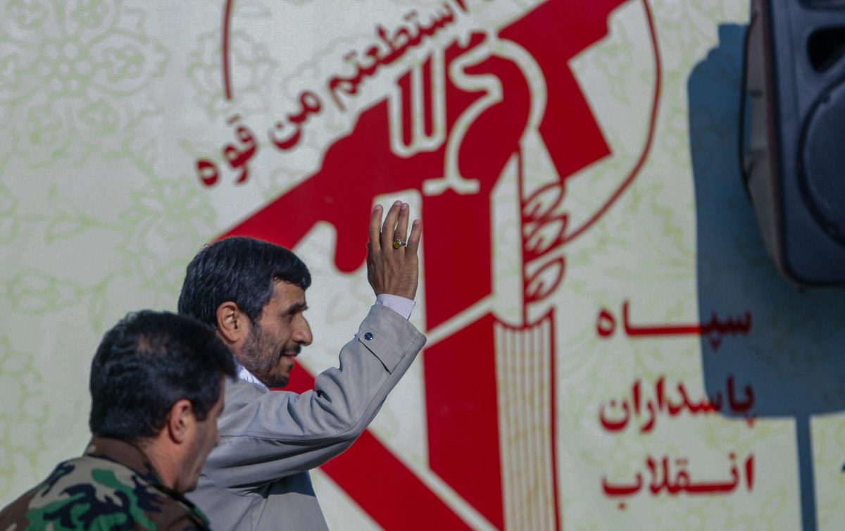 Mossad e Ahmadinejad, il piano segreto di Israele per cambiare il potere in Iran