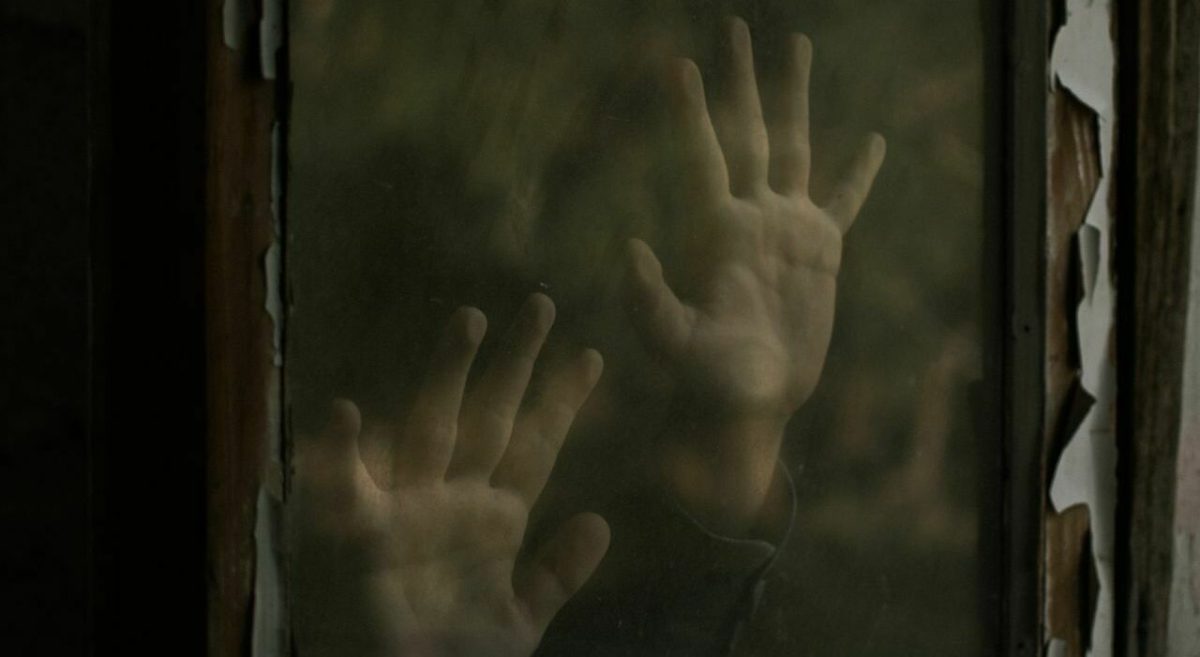 Bambino di 5 anni fugge da casa degli orrori in Pennsylvania, tre arresti e soccorso sanitario