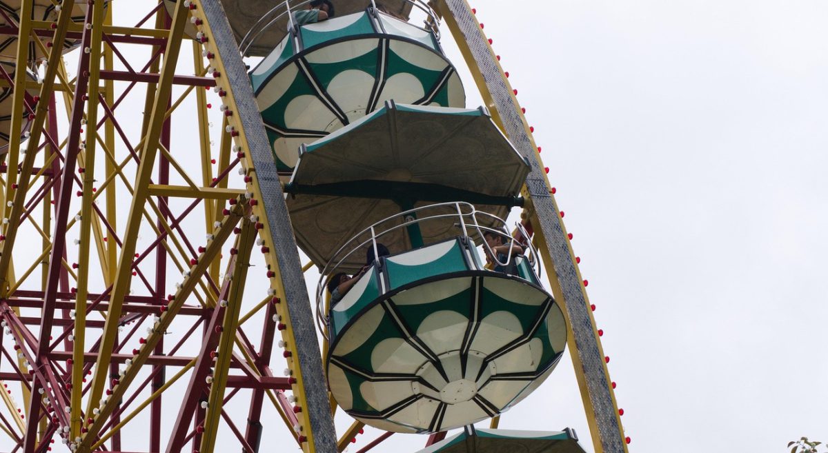 Spotorno, quindicenne muore folgorato al luna park: sequestrata l
