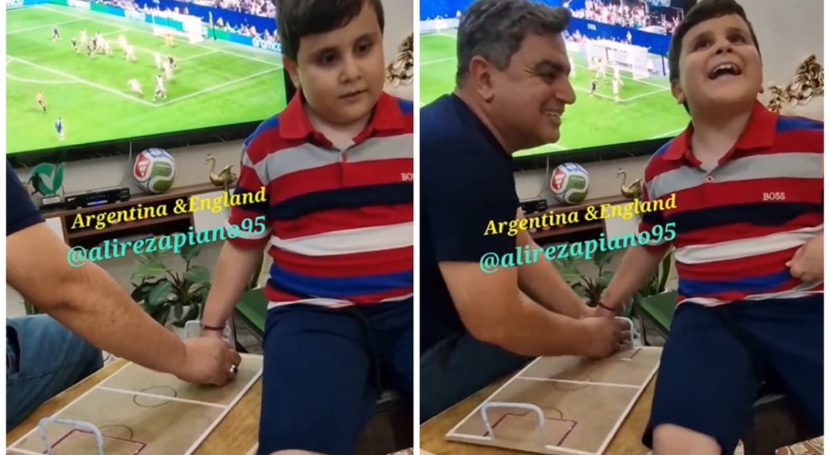 Iran, un padre crea un campo tattile per far vivere i Mondiali al figlio non vedente