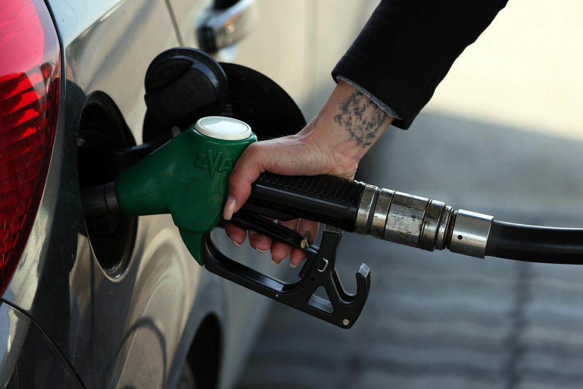 Carburanti, benzina ai massimi del 2026 e gasolio oltre 2,16 euro al litro
