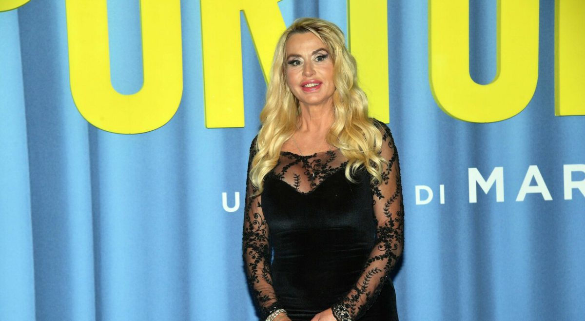 Grande Fratello Vip, Valeria Marini tenta il terzo ingresso nella Casa