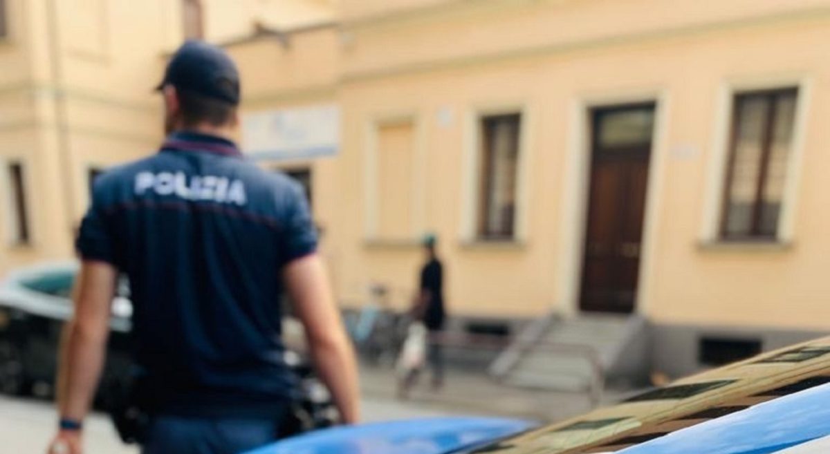 Padova, aggredisce due passanti in Piazza della Frutta: foglio di via per quattro anni