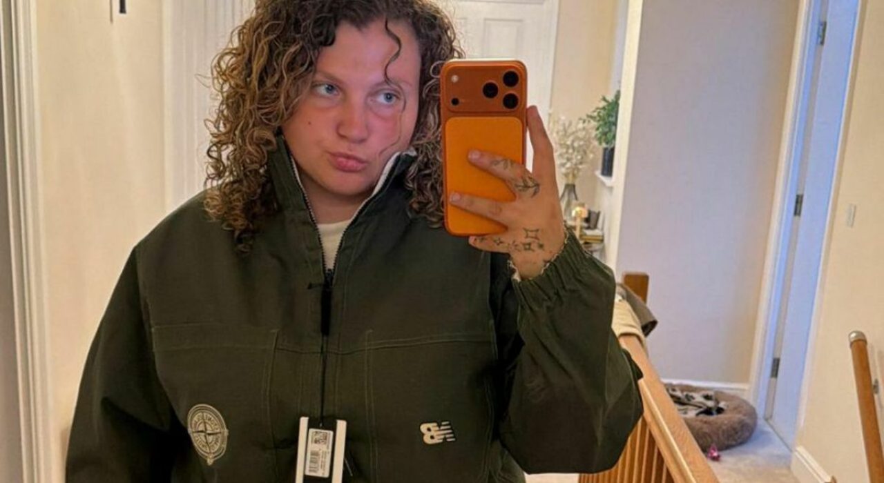 Madi Donohoe lascia il lavoro, a 22 anni incassa 513mila sterline vendendo abiti usati
