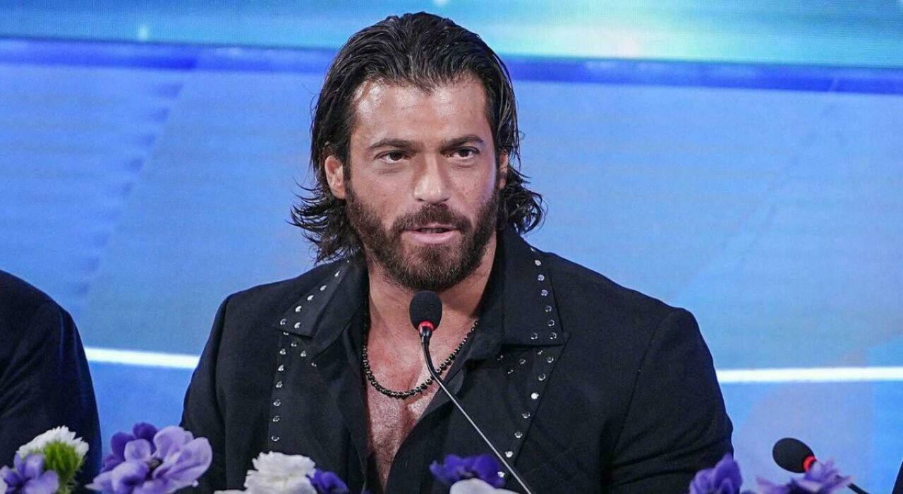 Can Yaman cambia registro, in Bro sarà un avvocato impacciato con le donne