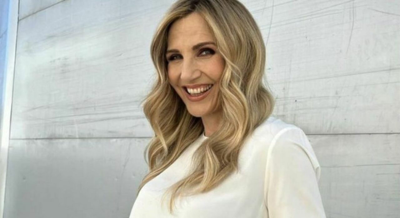 Lorella Cuccarini verso i 61 anni, tra il sogno di diventare nonna e i nuovi impegni in tv