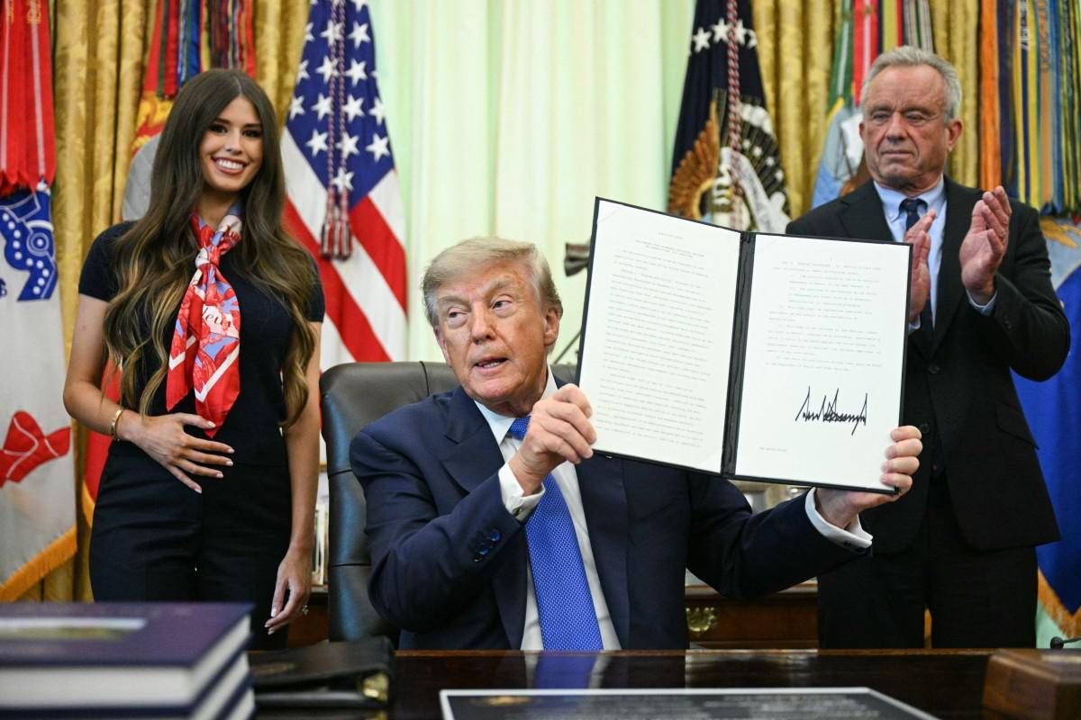 Trump cambia le raccomandazioni sui vaccini infantili, MMR separato e meno dosi universali