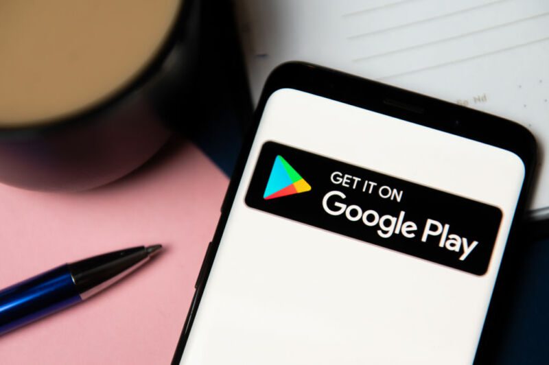 Google Play apre agli store concorrenti, Aptoide è il primo disponibile negli Stati Uniti