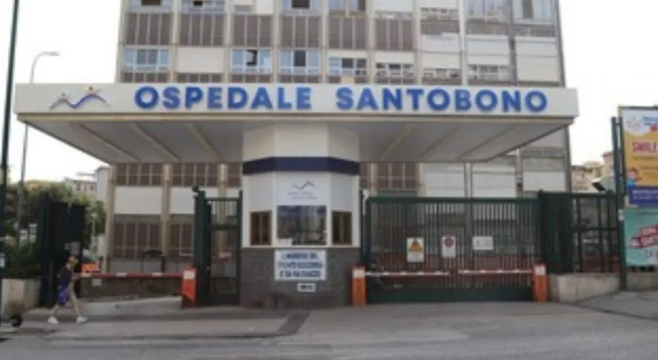 Napoli, bimba di un anno smette di respirare al McDonald
