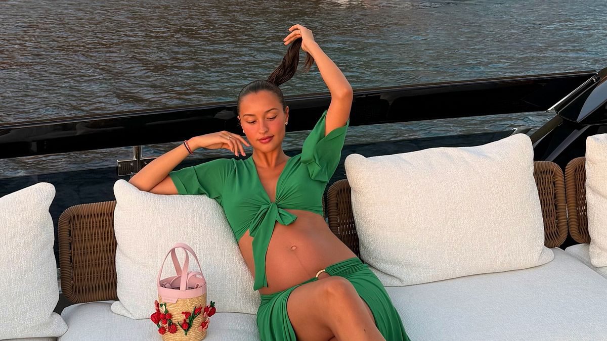 Alexandra Leclerc mostra il pancione in barca, nuove foto alimentano le voci sulla gravidanza