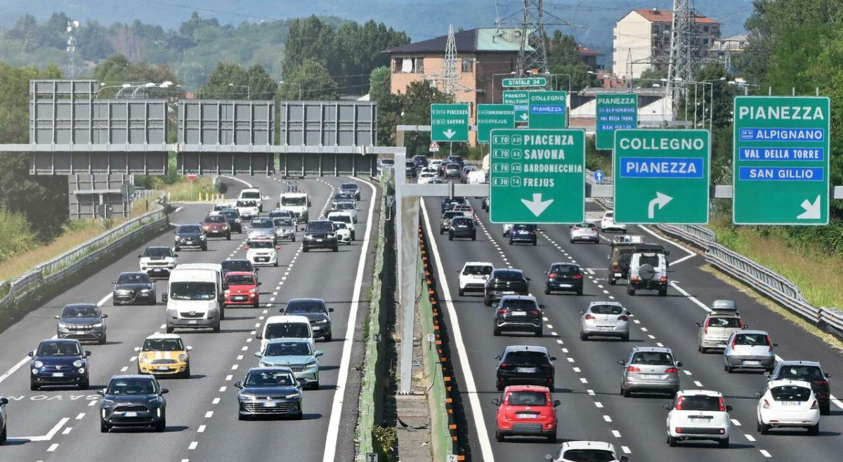 Controesodo di agosto, traffico critico nel weekend e stop ai mezzi pesanti