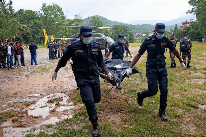 Alluvione in Nepal e Tibet, almeno 633 morti e quasi 3.000 dispersi ...