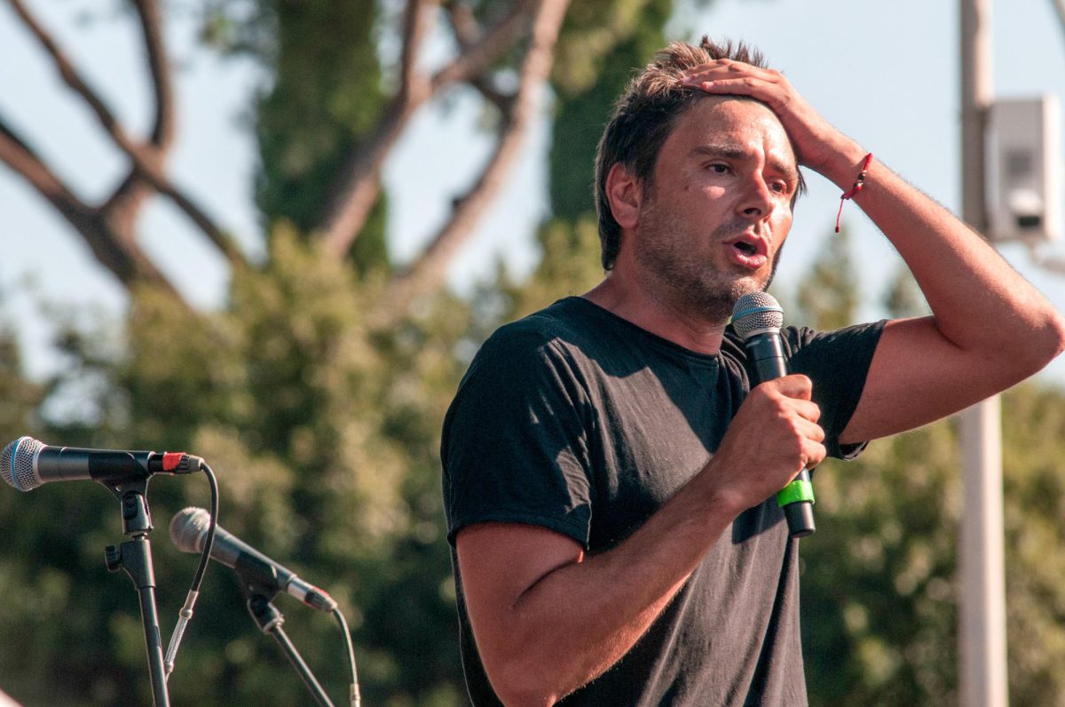 Chi è Alessandro Di Battista, dal M5S a Schierarsi: la politica fuori dal Parlamento