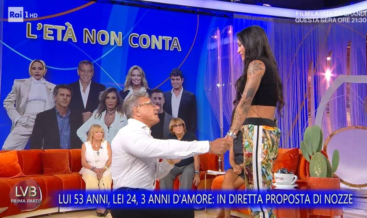 La volta buona, Omar chiede a Gaia di sposarlo in diretta e lei dice sì