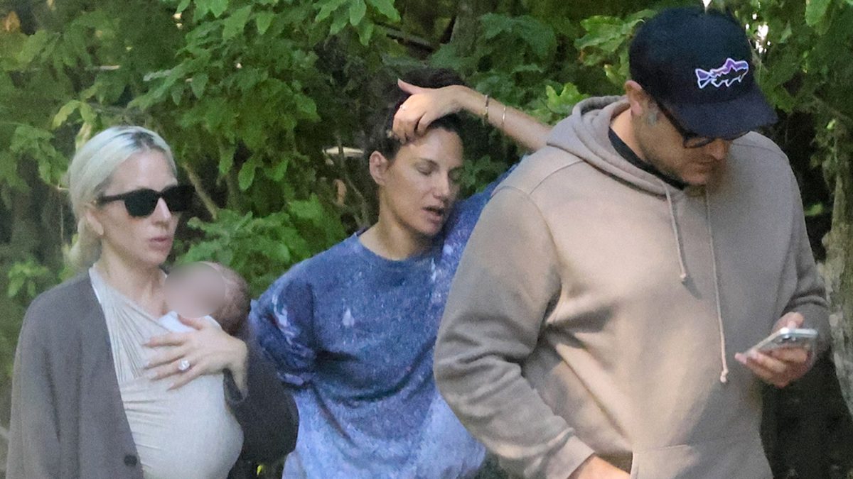 Lady Gaga con il neonato, prime foto in California con Michael Polansky