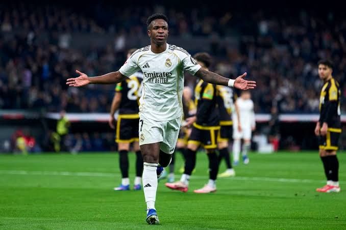 Real Madrid-Rayo Vallecano 4-1, Mbappé trascina Mourinho con una doppietta