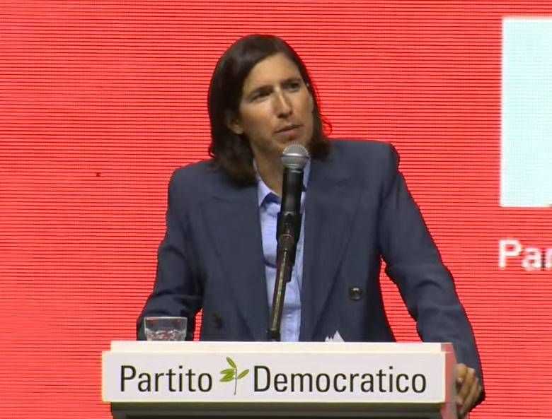 Schlein rilancia il Pd a Bologna: unità per le elezioni e critiche al tetto agli studenti stranieri