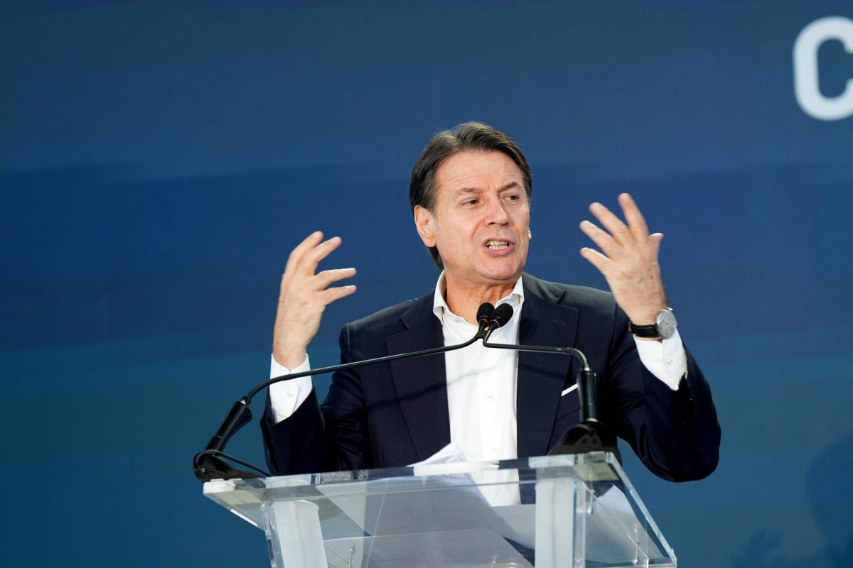 Conte chiude Nova a Milano, sfida Meloni e rilancia il progetto progressista