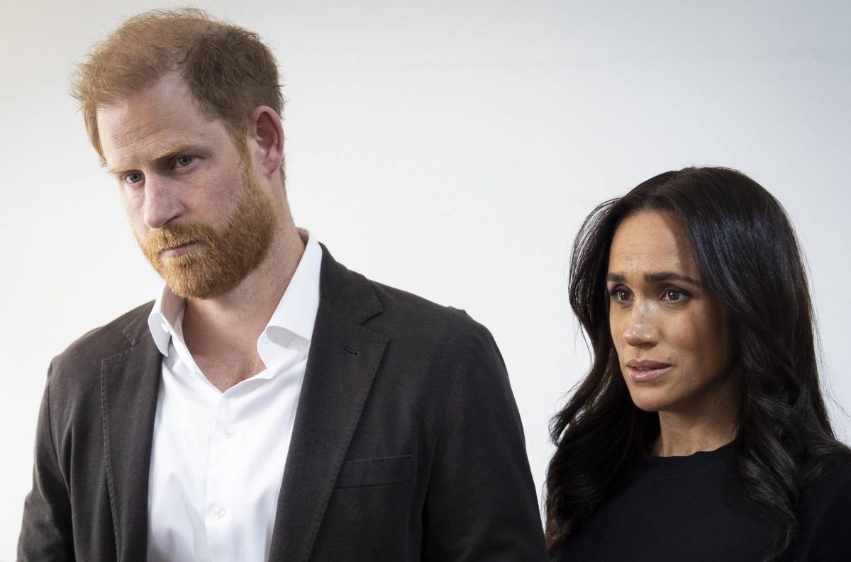 Harry e Meghan, Charles Spencer accusa la stampa: Ricorda il trattamento riservato a Lady Diana
