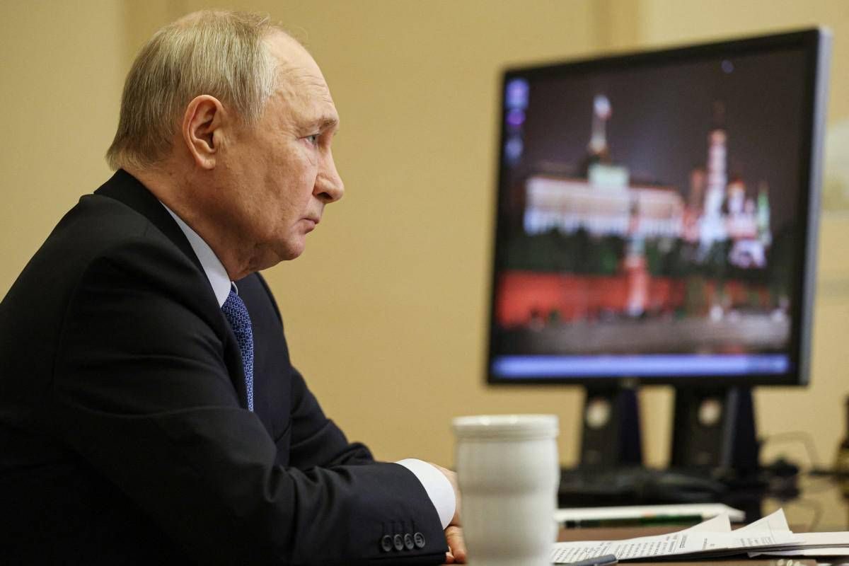 Alert Cia sui droni russi, Crosetto e Macron smentiscono segnalazioni a Italia e Francia