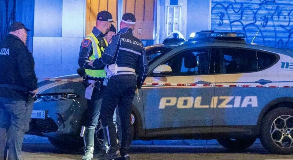 Torino, uomo trovato morto in casa a Madonna di Campagna: sentiti due ventenni