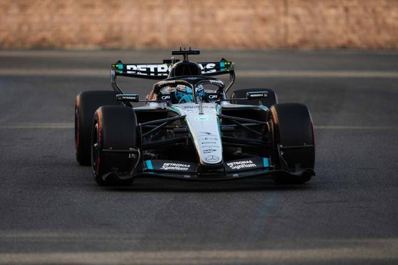 Formula 1 a Baku, Russell in pole e Antonelli 16°: gara alle 13 e TV8 alle 16