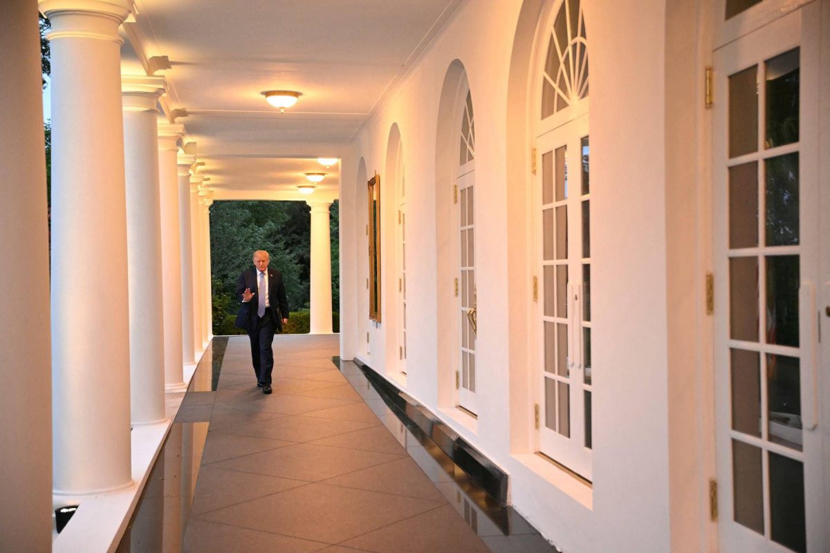 Trump e Amodei a cena alla Casa Bianca, primo faccia a faccia dopo mesi di tensioni sull