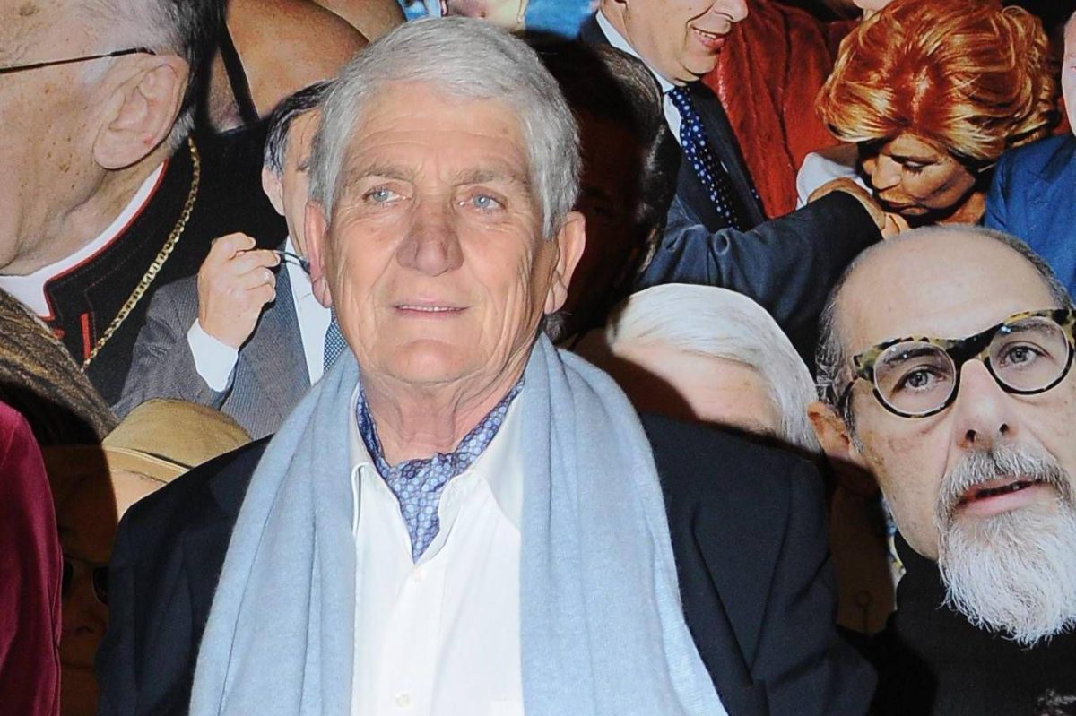 Umberto Pizzi è morto, dalla Dolce Vita ai Cafonal oltre sessant