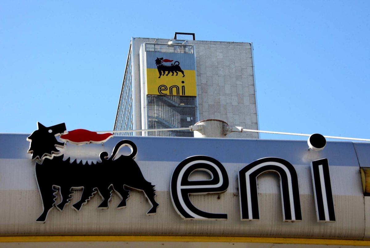 Carburanti Eni, Dona promuove il tetto ma critica i tempi della scelta