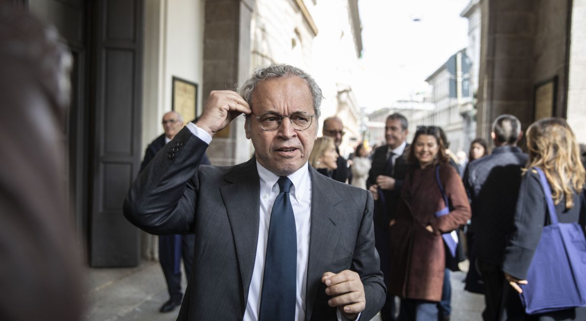 Enrico Mentana ha già deciso il futuro, ma resta aperto il nodo tra La7, Rai e Mediaset