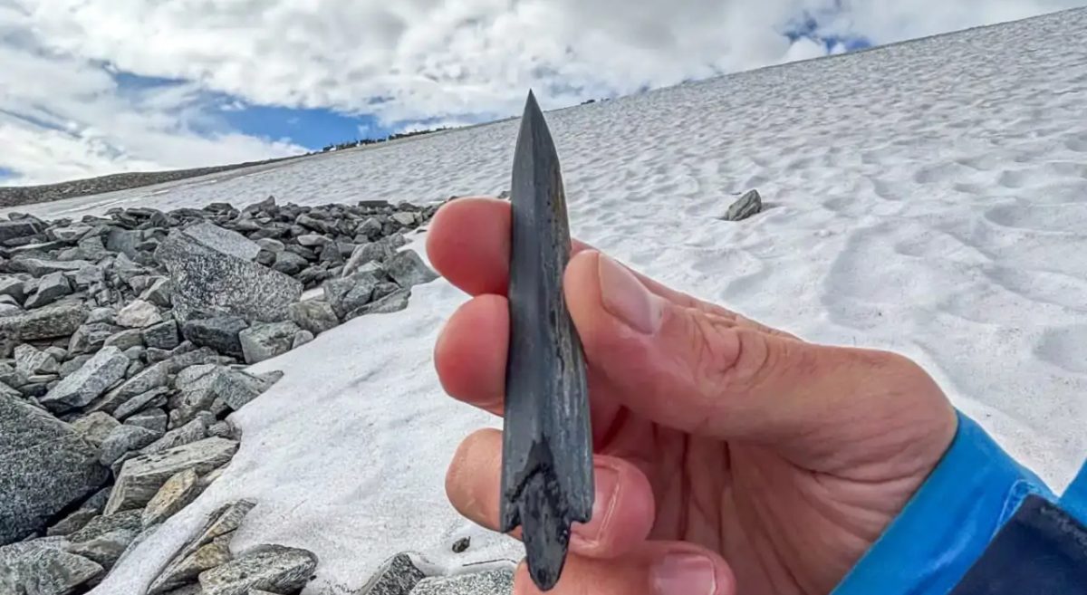 Jotunheimen, dal ghiaccio emergono 48 frecce preistoriche fino a 6.000 anni fa